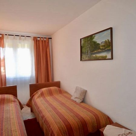 Apartment Dana Rovigno Esterno foto