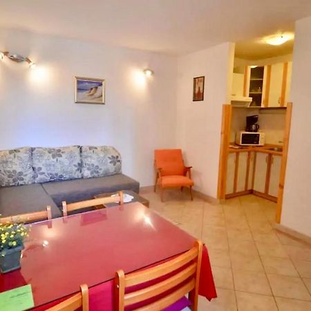 Apartment Dana Rovigno Esterno foto